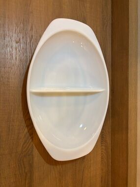 Vintage Pyrex Milk Glass #1063 Divided 1.5 qt Casserole Dish